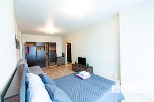 1-к квартира, посуточно, 38м2, 1/1 этаж