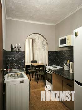 1-к квартира, посуточно, 33м2, 3/5 этаж