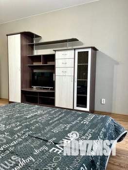 Студия квартира, посуточно, 27м2, 5/18 этаж