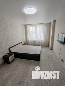 1-к квартира, посуточно, 42м2, 12/20 этаж