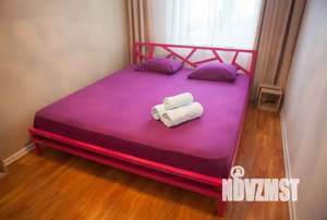 1-к квартира, посуточно, 53м2, 4/10 этаж