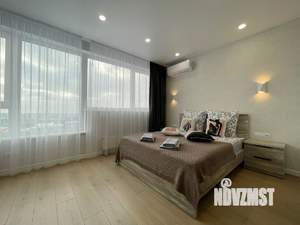 Студия квартира, посуточно, 42м2, 12/22 этаж