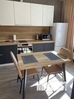 1-к квартира, посуточно, 39м2, 3/14 этаж