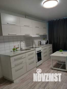 2-к квартира, посуточно, 60м2, 1/10 этаж