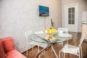 2-к квартира, посуточно, 55м2, 1/1 этаж