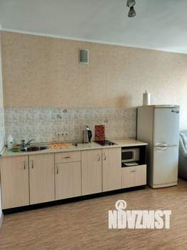 Студия квартира, посуточно, 56м2, 6/23 этаж