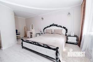 3-к квартира, посуточно, 150м2, 1/1 этаж