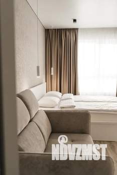 1-к квартира, посуточно, 40м2, 2/17 этаж