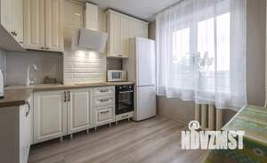 1-к квартира, посуточно, 37м2, 1/1 этаж