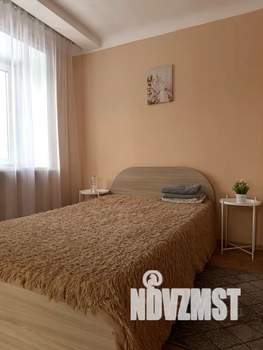 2-к квартира, посуточно, 40м2, 2/4 этаж