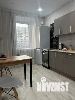 1-к квартира, посуточно, 37м2, 4/16 этаж