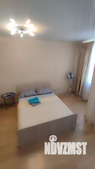 Студия квартира, посуточно, 30м2, 6/16 этаж