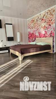 Студия квартира, посуточно, 42м2, 3/9 этаж