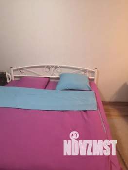 Студия квартира, посуточно, 27м2, 1/10 этаж