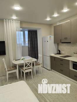 Студия квартира, посуточно, 37м2, 14/17 этаж