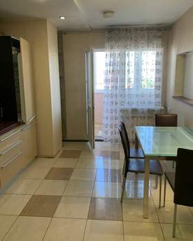 1-к квартира, на длительный срок, 70м2, 9/16 этаж