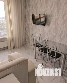 1-к квартира, посуточно, 42м2, 1/1 этаж
