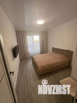 1-к квартира, посуточно, 42м2, 7/17 этаж