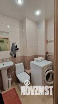 1-к квартира, посуточно, 38м2, 7/10 этаж