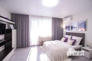 Студия квартира, посуточно, 30м2, 2/17 этаж