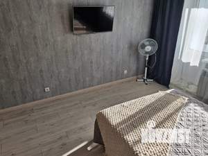 Студия квартира, посуточно, 30м2, 7/13 этаж