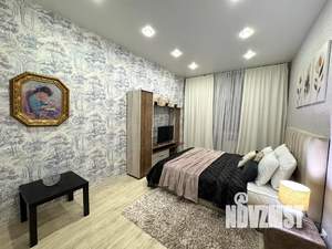 1-к квартира, посуточно, 32м2, 7/13 этаж