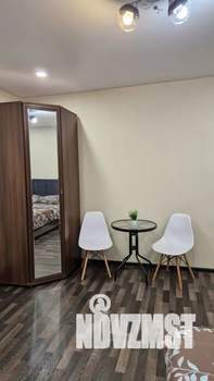 1-к квартира, посуточно, 38м2, 7/10 этаж