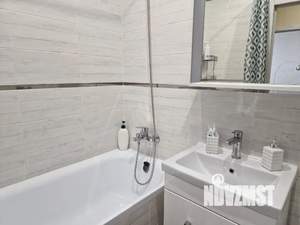 1-к квартира, посуточно, 36м2, 8/16 этаж