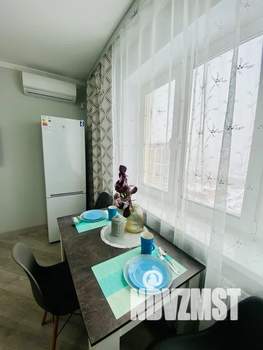 2-к квартира, посуточно, 39м2, 16/17 этаж