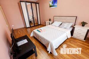 1-к квартира, посуточно, 42м2, 1/1 этаж