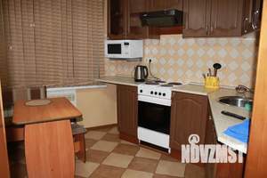 1-к квартира, посуточно, 38м2, 7/16 этаж