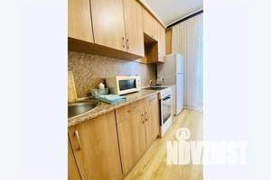 1-к квартира, посуточно, 37м2, 5/16 этаж