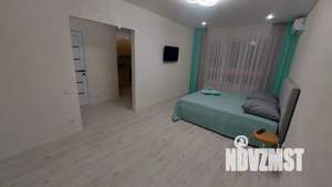 1-к квартира, посуточно, 38м2, 8/17 этаж