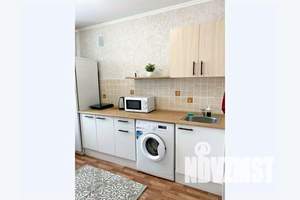 1-к квартира, посуточно, 35м2, 8/14 этаж