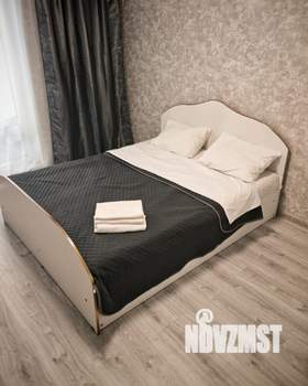 1-к квартира, посуточно, 42м2, 7/18 этаж