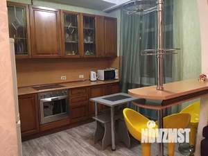 2-к квартира, посуточно, 75м2, 2/4 этаж