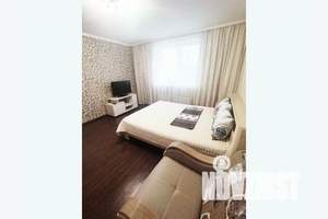 1-к квартира, посуточно, 45м2, 9/16 этаж