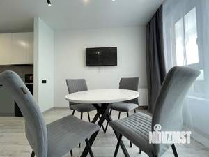 Студия квартира, посуточно, 42м2, 20/22 этаж