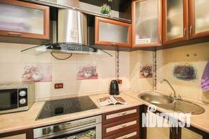 Студия квартира, посуточно, 43м2, 18/24 этаж