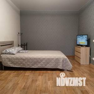 1-к квартира, посуточно, 35м2, 3/10 этаж