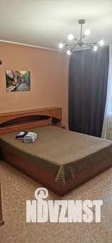 1-к квартира, посуточно, 41м2, 7/10 этаж