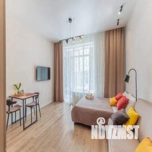 Студия квартира, посуточно, 30м2, 4/7 этаж