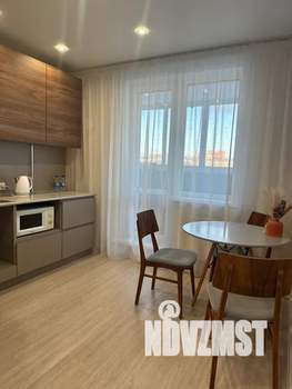 1-к квартира, посуточно, 33м2, 8/16 этаж