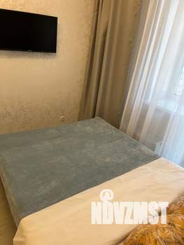 Студия квартира, посуточно, 20м2, 1/12 этаж