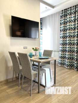 1-к квартира, посуточно, 44м2, 4/4 этаж