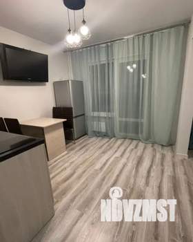 1-к квартира, посуточно, 30м2, 5/18 этаж