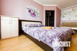 1-к квартира, посуточно, 42м2, 1/1 этаж