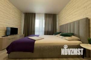 Студия квартира, посуточно, 24м2, 12/18 этаж
