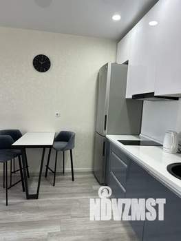 1-к квартира, посуточно, 40м2, 13/16 этаж