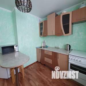 Студия квартира, посуточно, 37м2, 2/10 этаж